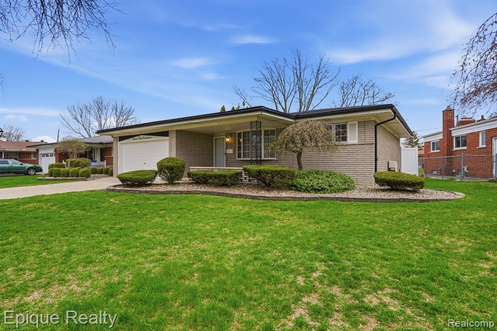 30214 Blossom Lane