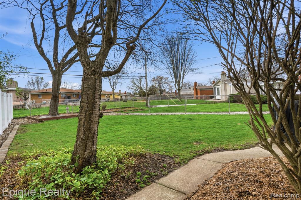 30214 Blossom Lane