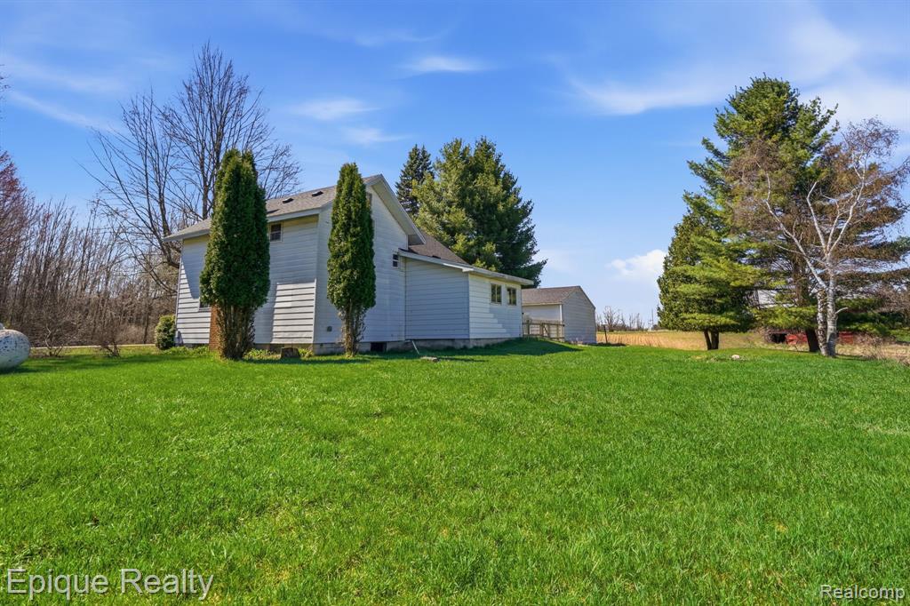 3272 Barnes Road