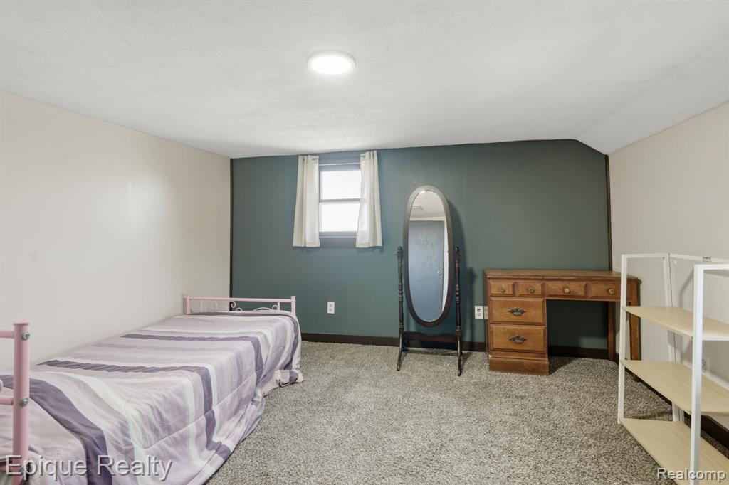3272 Barnes Road