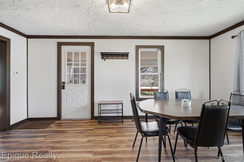 3272 Barnes Road