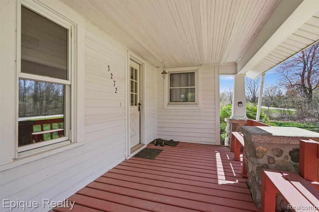 3272 Barnes Road