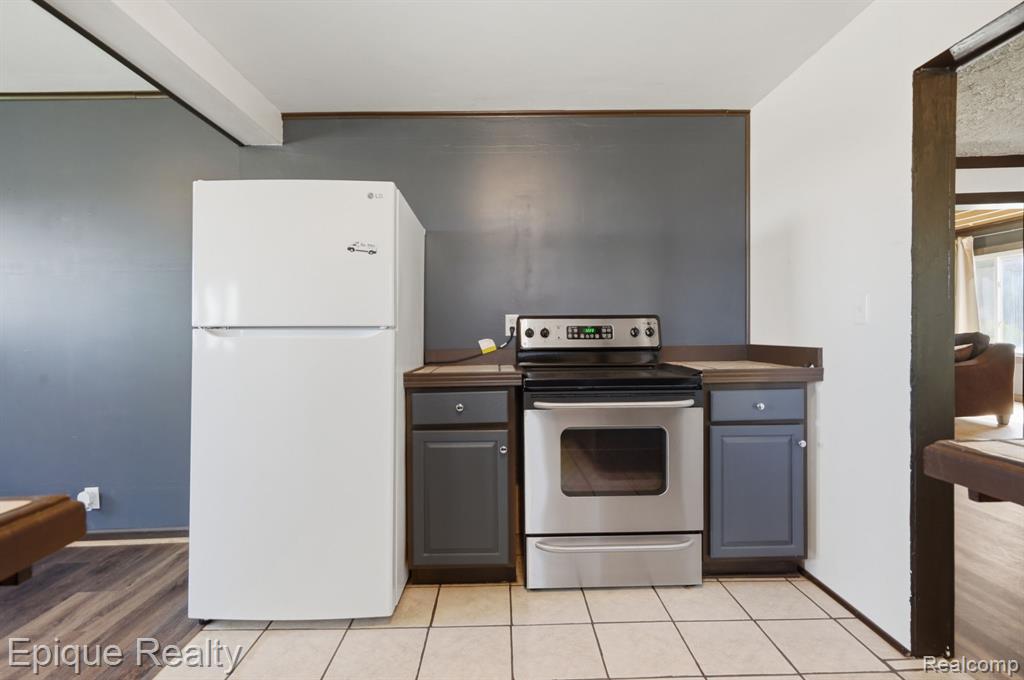 3272 Barnes Road