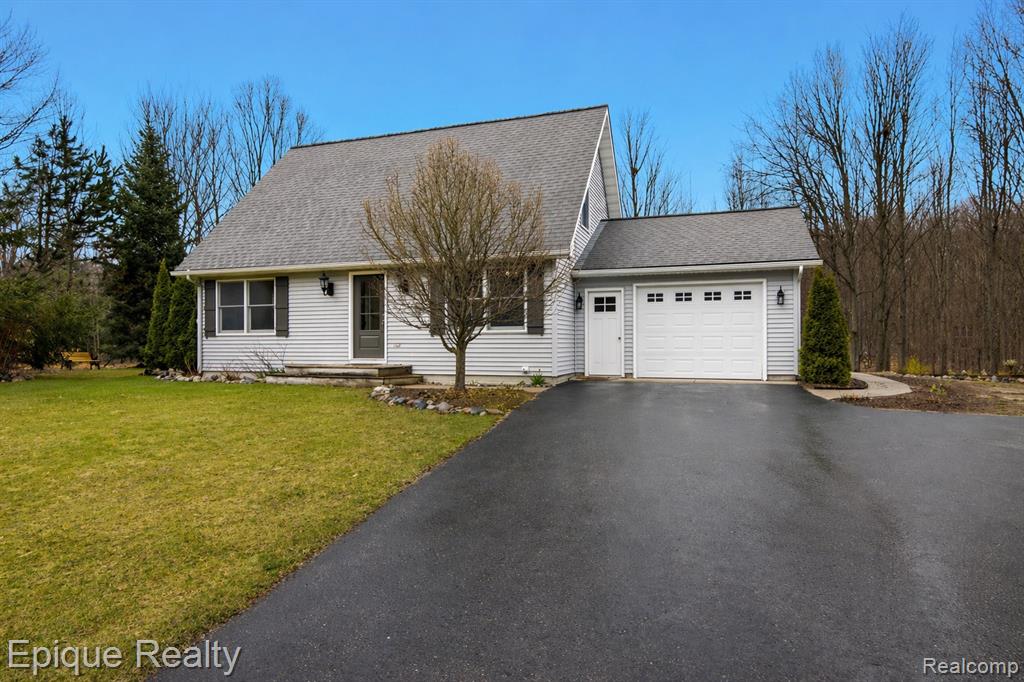20730 Betsie Highland Drive