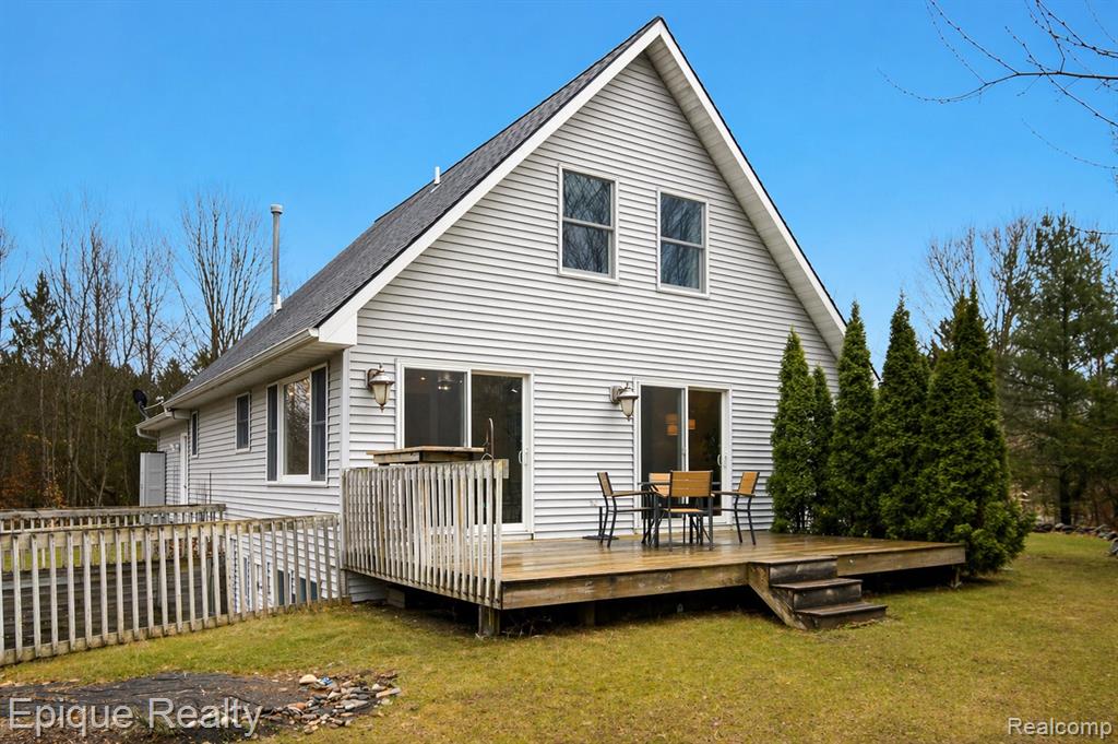 20730 Betsie Highland Drive