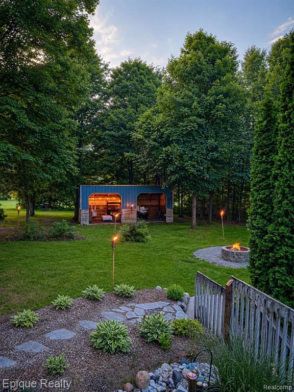 20730 Betsie Highland Drive