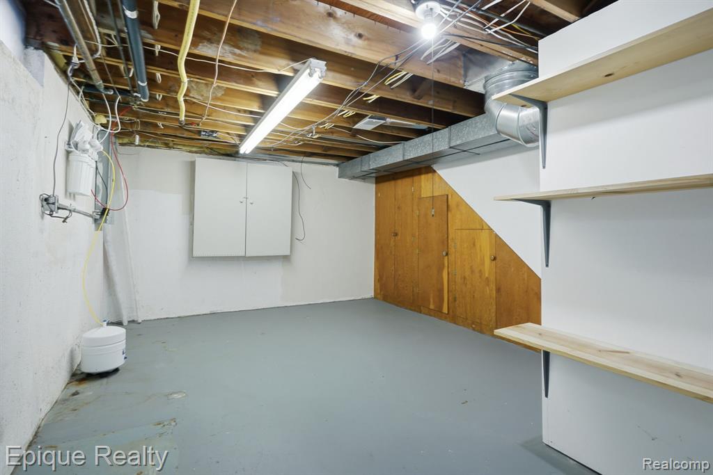6236 Mckenzie Drive
