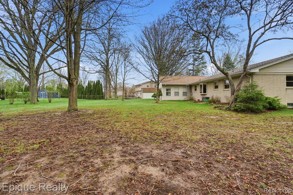 6236 Mckenzie Drive