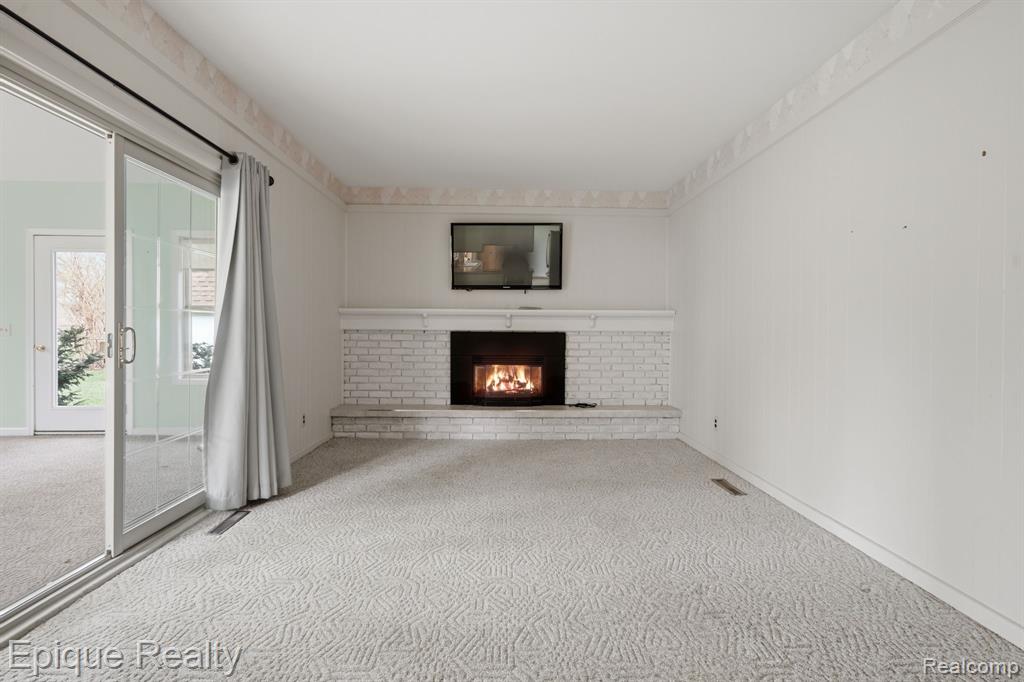 6236 Mckenzie Drive