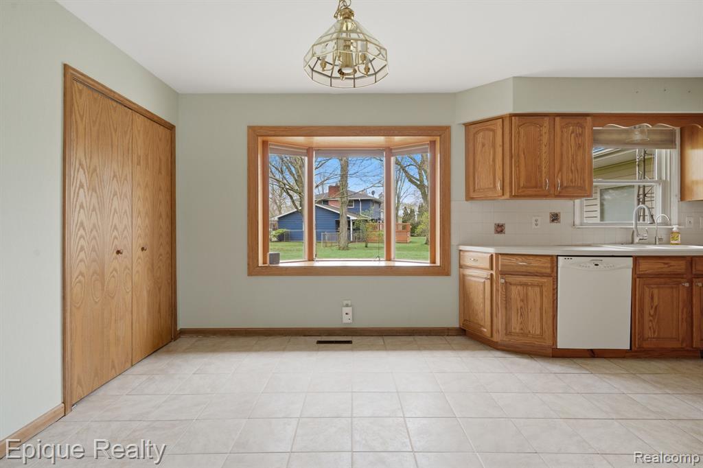 6236 Mckenzie Drive
