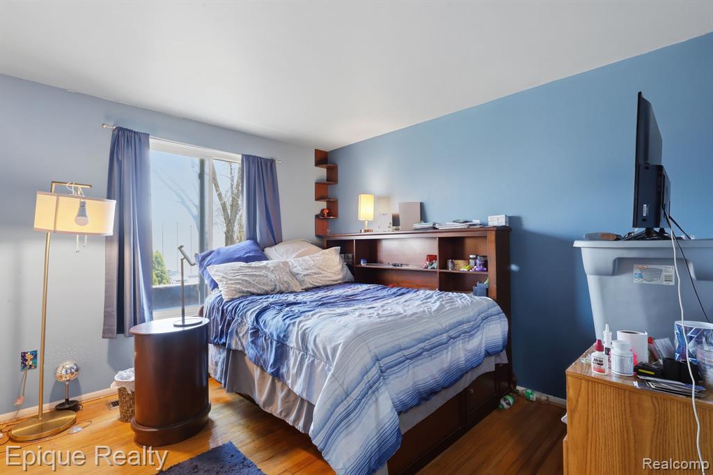 8727 Kennedy Circle # 4