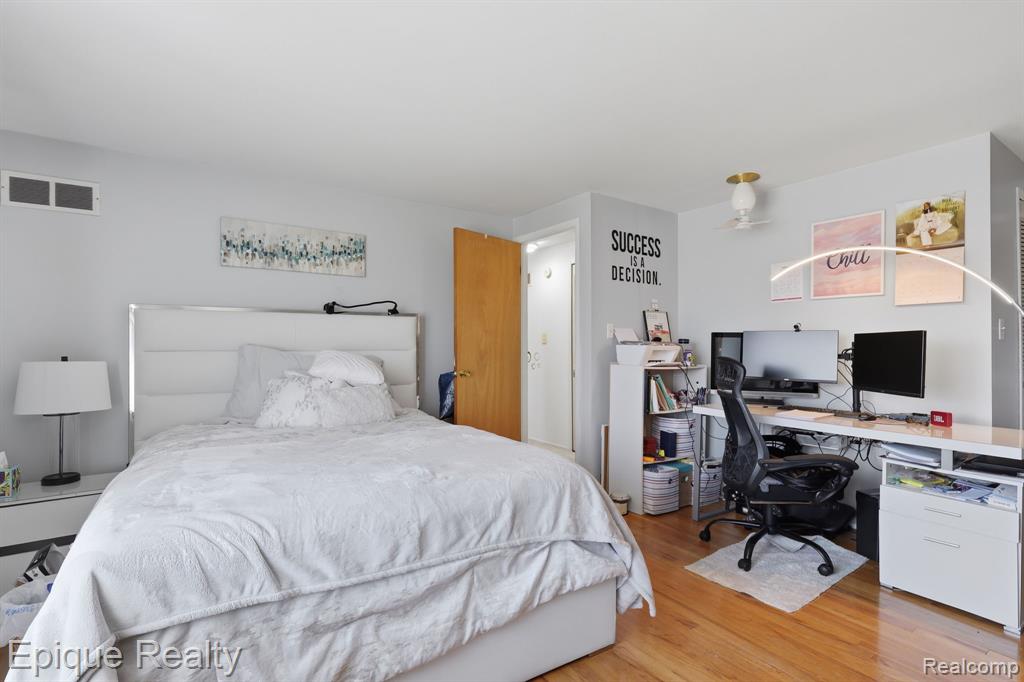 8727 Kennedy Circle # 4