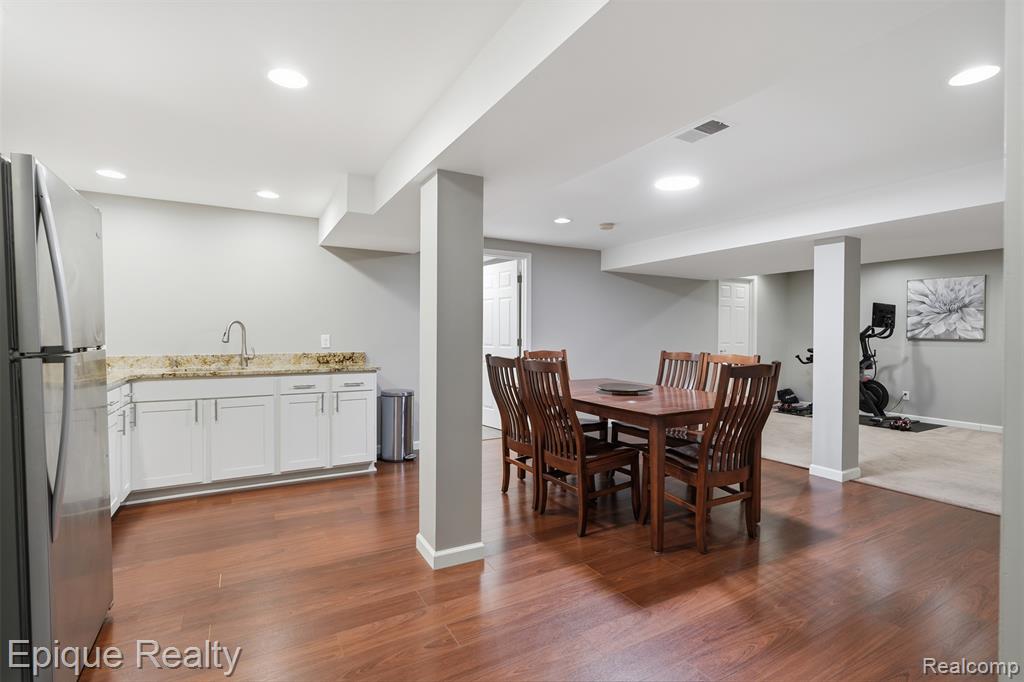 2442 Moors Court