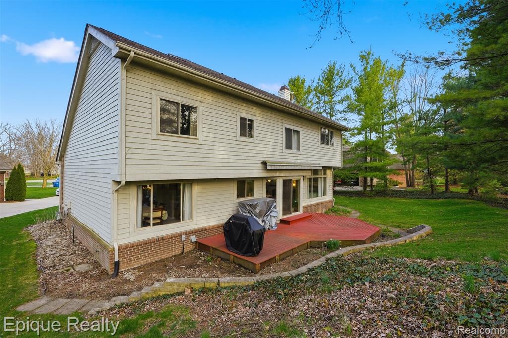 2442 Moors Court