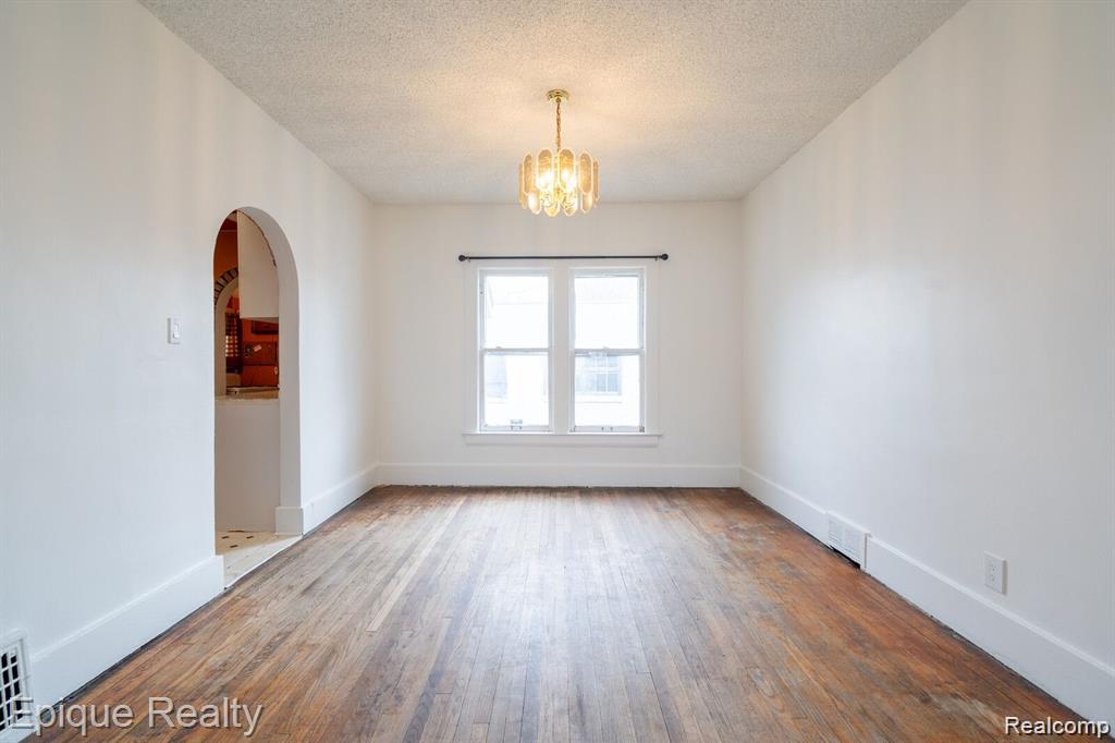 1978 Oakdale Street