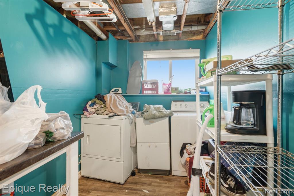 2706 Genes Drive