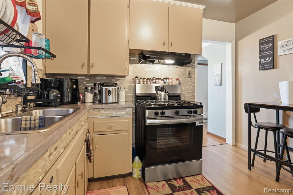 15300 Collingham Drive