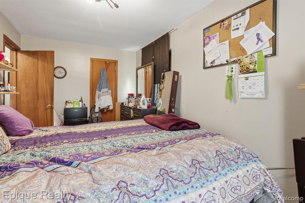 15300 Collingham Drive