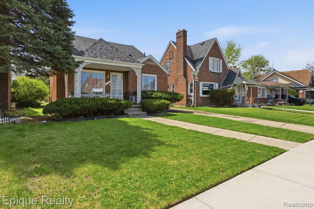 15300 Collingham Drive