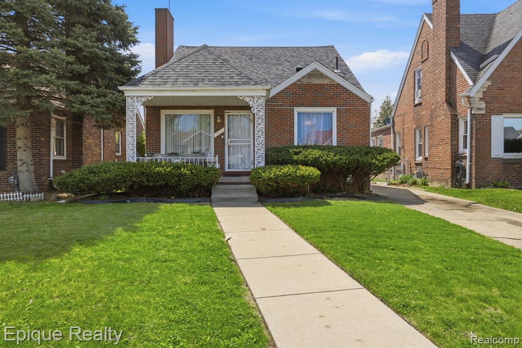 15300 Collingham Drive