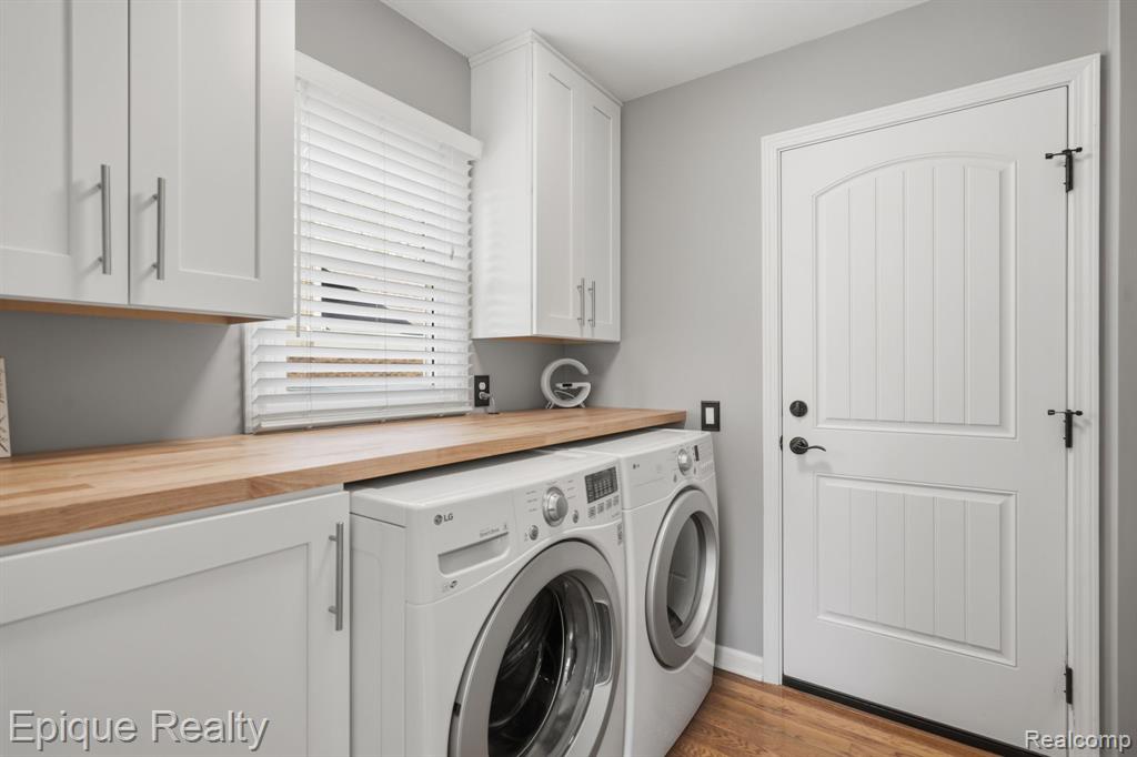 2568 Canoe Circle Drive