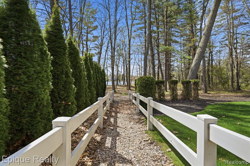 2568 Canoe Circle Drive