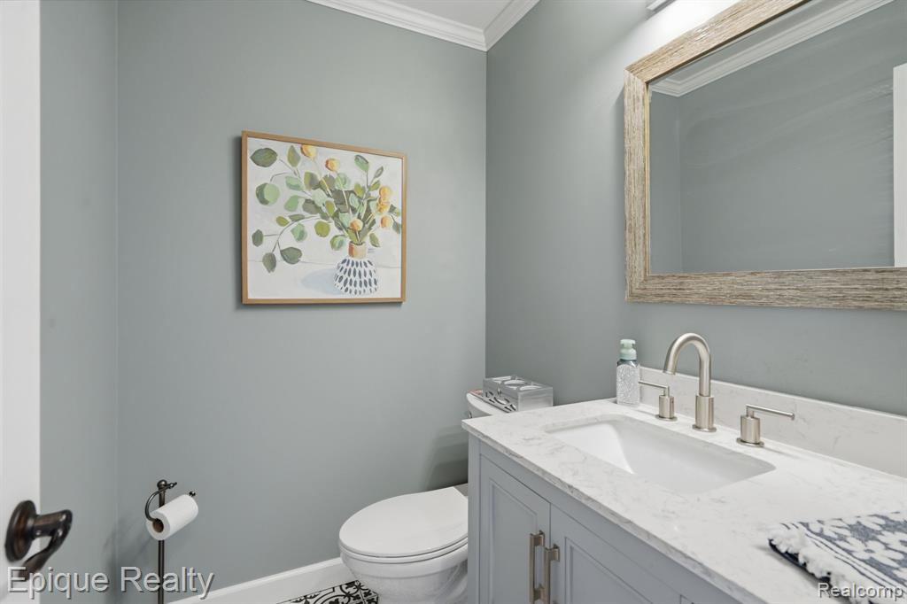 2568 Canoe Circle Drive