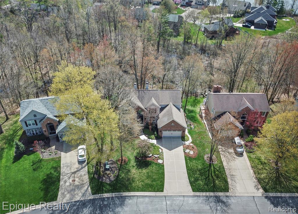 2568 Canoe Circle Drive
