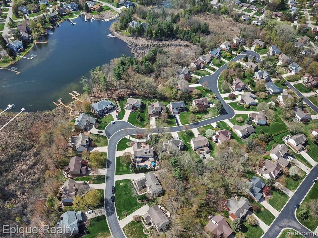 2568 Canoe Circle Drive