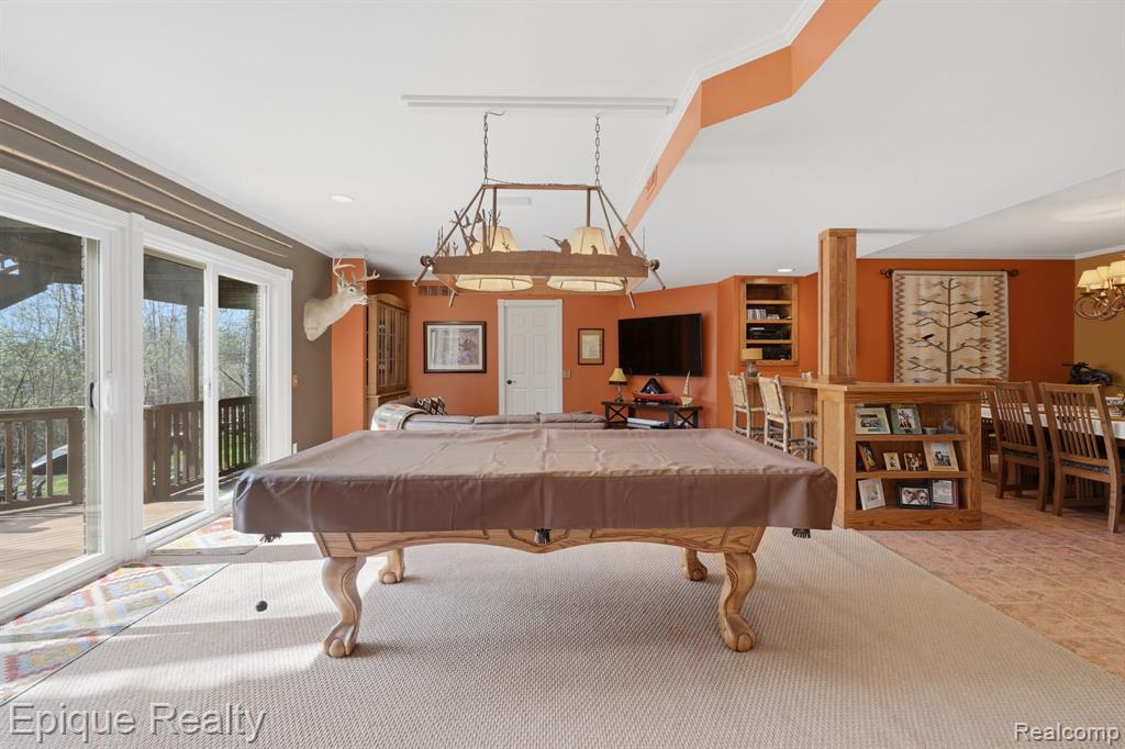 2568 Canoe Circle Drive