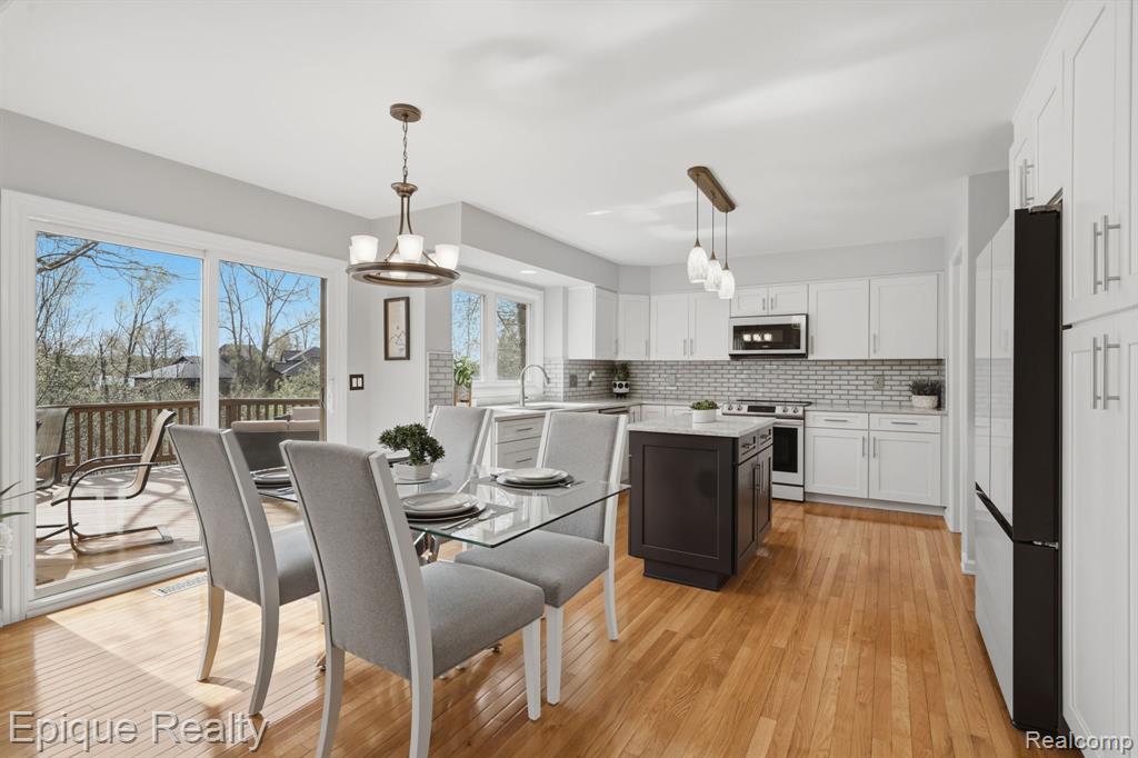 2568 Canoe Circle Drive