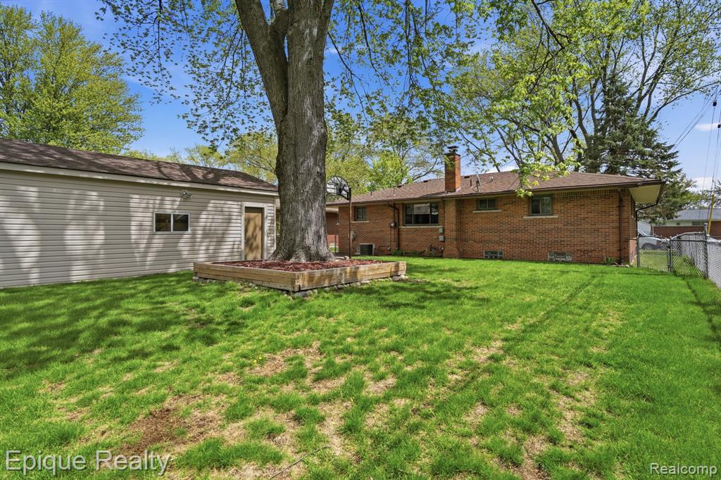 8737 Shannon Drive