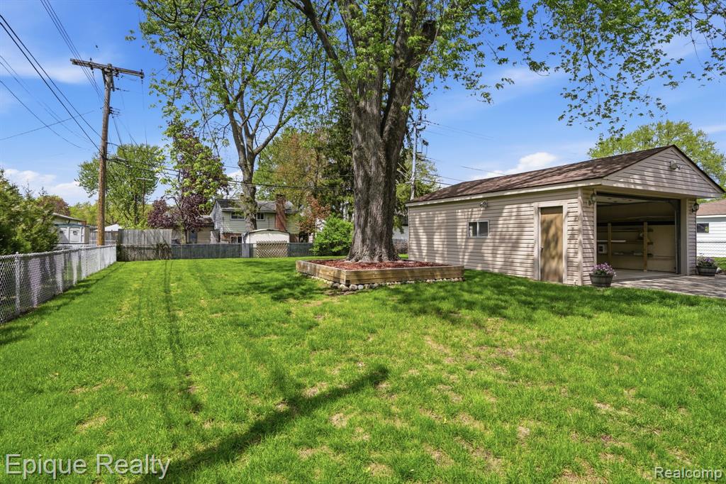 8737 Shannon Drive