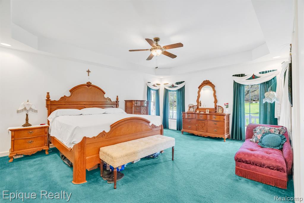6495 Country Lane Drive