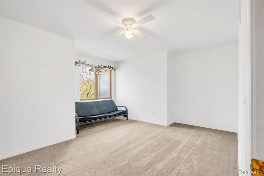 6495 Country Lane Drive
