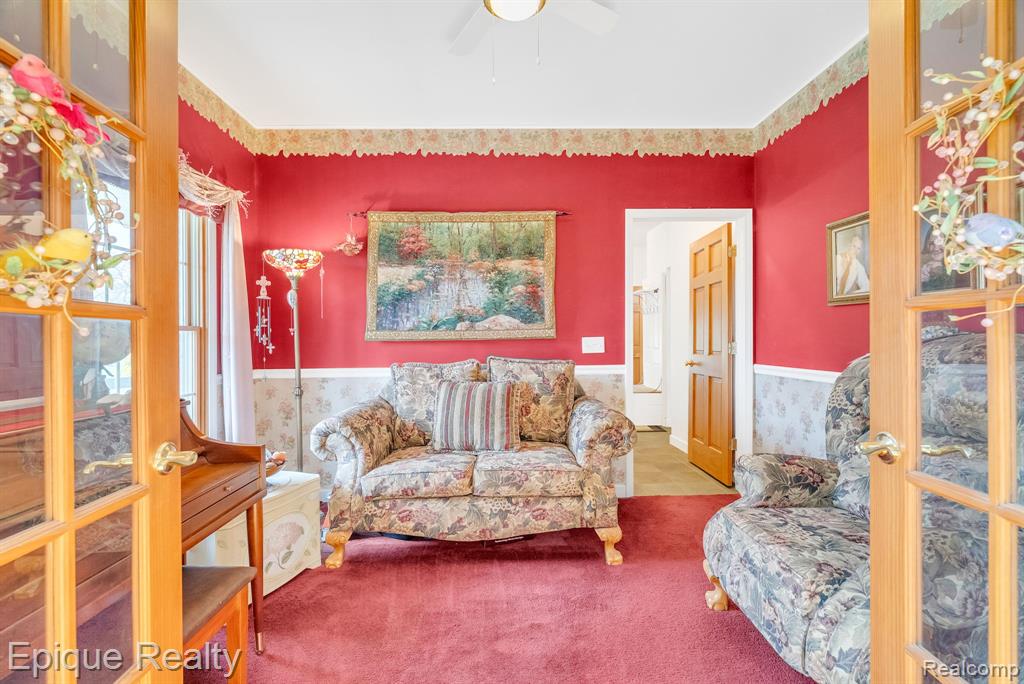 6495 Country Lane Drive