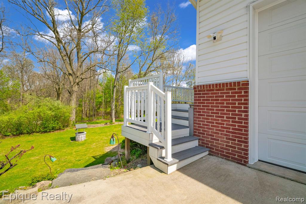 6495 Country Lane Drive