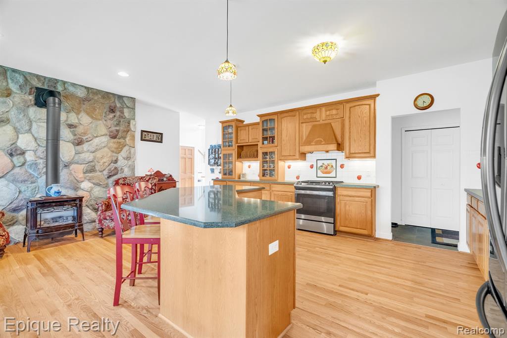 6495 Country Lane Drive