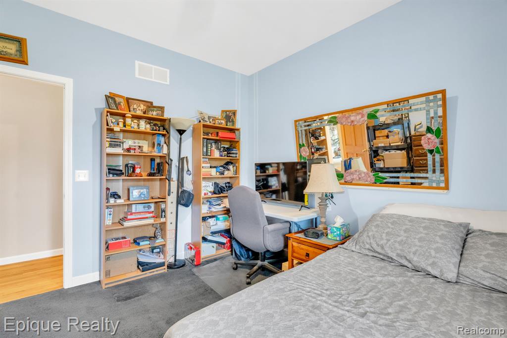 6495 Country Lane Drive