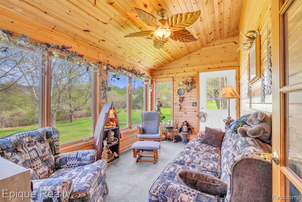 6495 Country Lane Drive