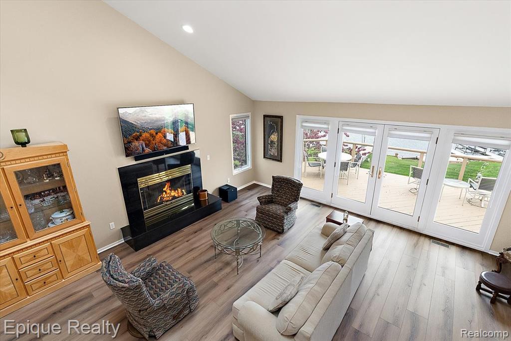 4521 Parnell Drive