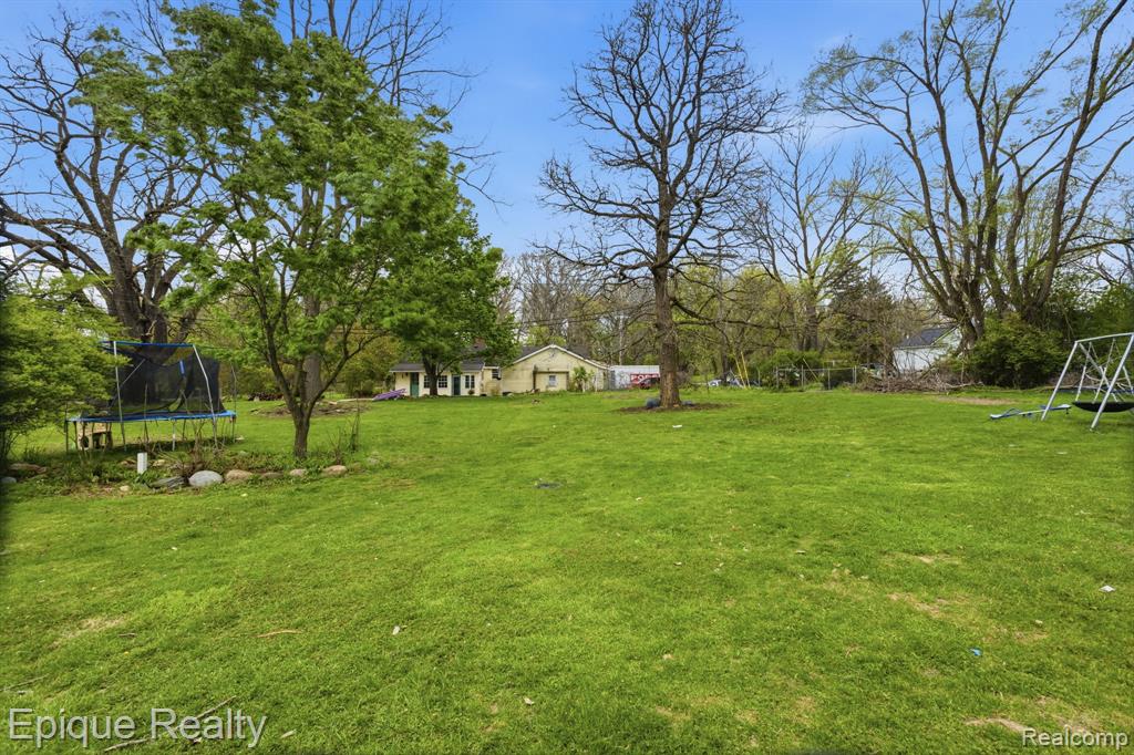 2371 32 Mile Road