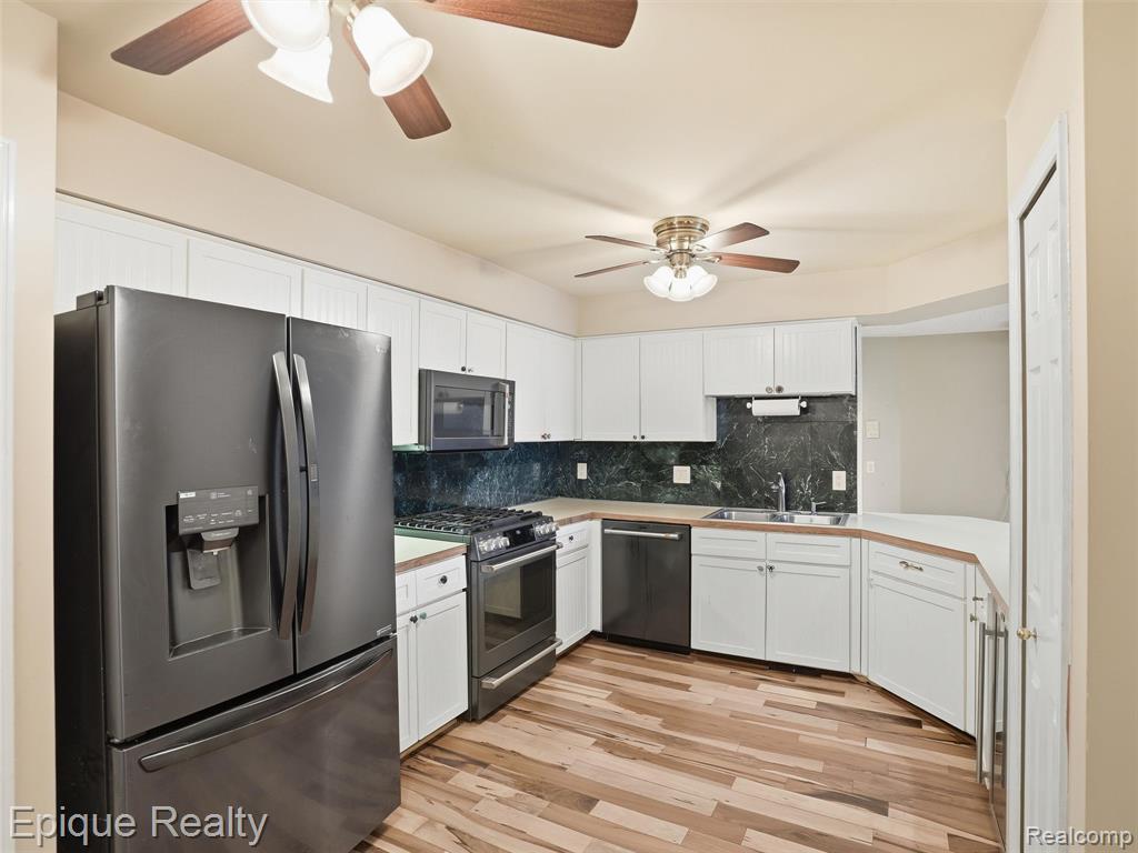 3434 Adams Shore Drive