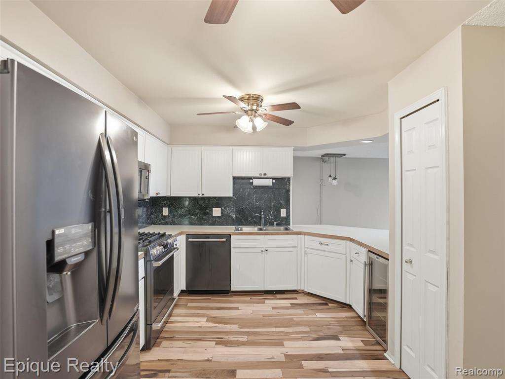 3434 Adams Shore Drive