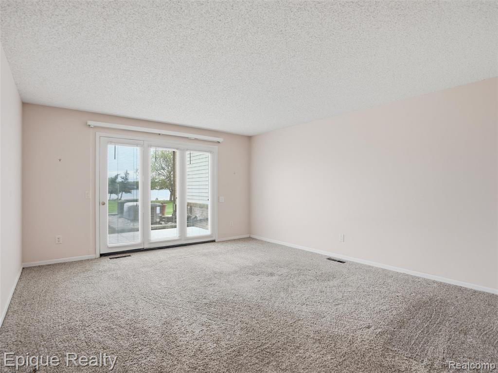 3434 Adams Shore Drive