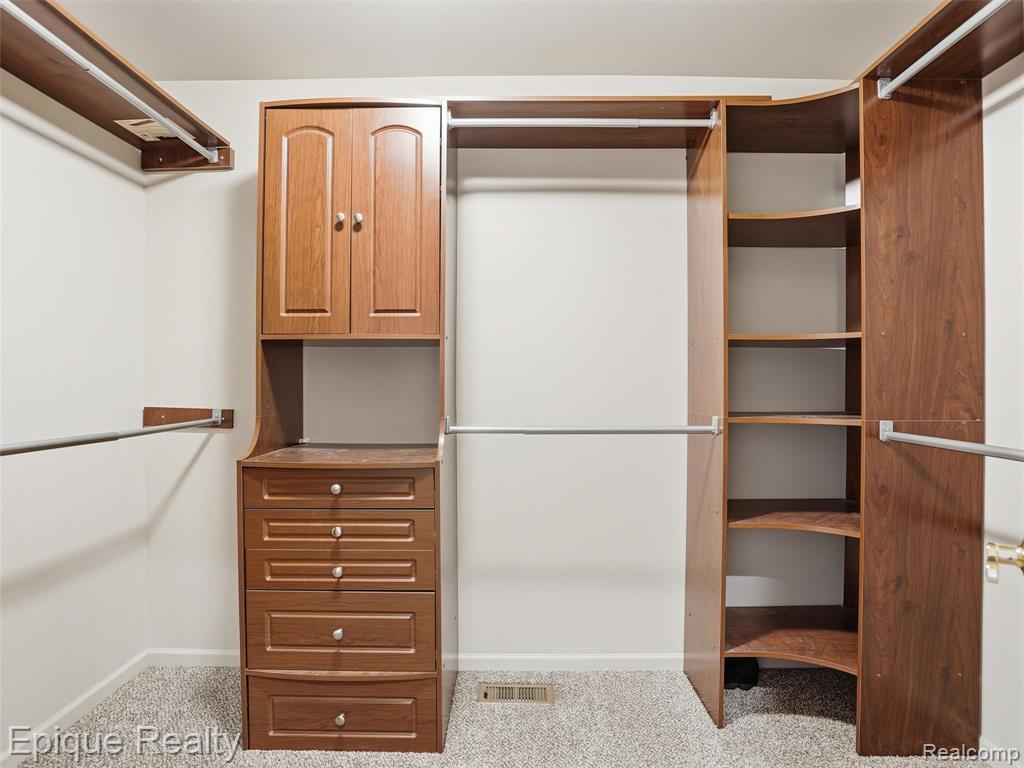 3434 Adams Shore Drive