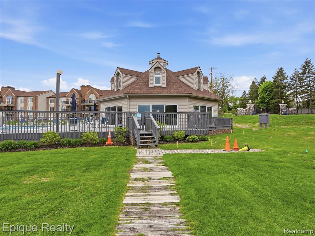 3434 Adams Shore Drive