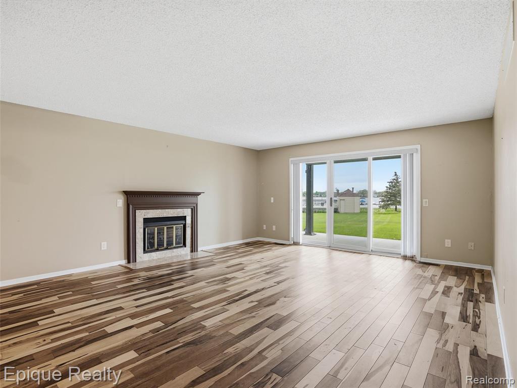 3434 Adams Shore Drive