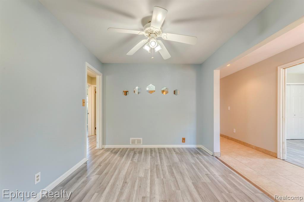 11110 Davison