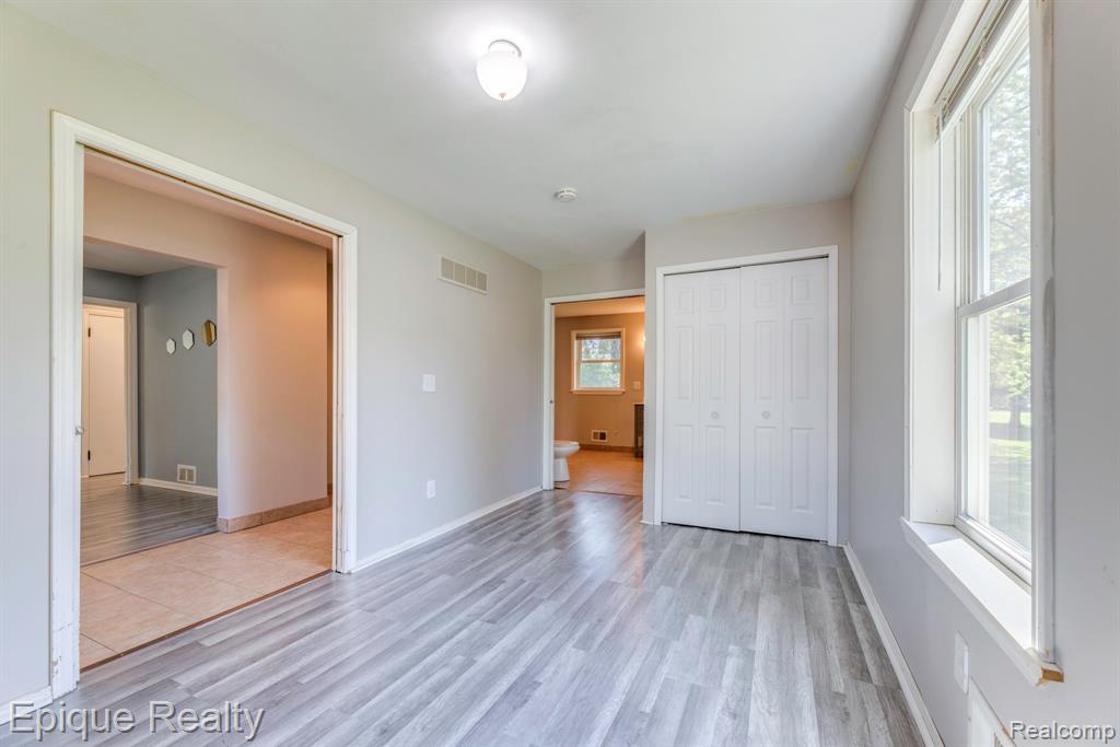 11110 Davison